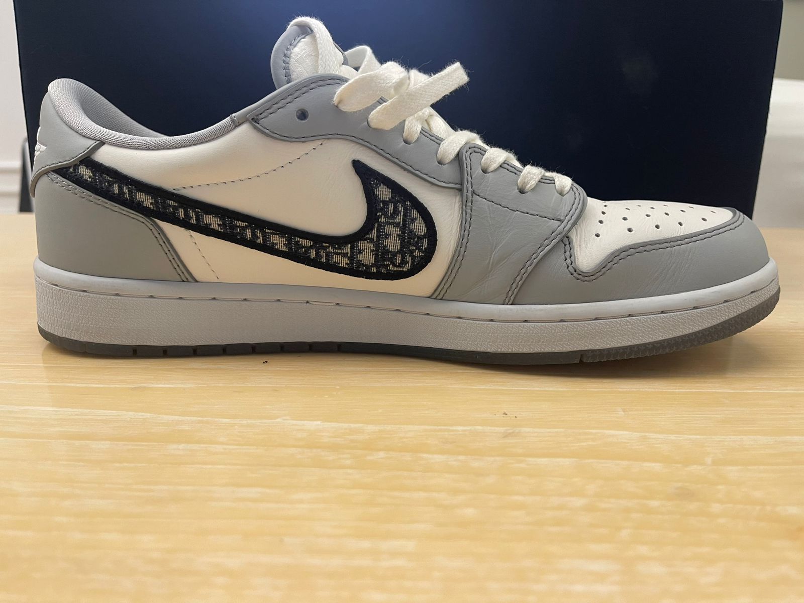 Air Jordan 1 Retro Low Dior | Kick Avenue